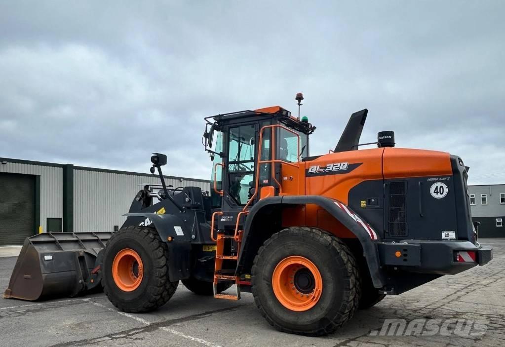 Doosan DL 320-7 ホイールローダー・タイヤショベル