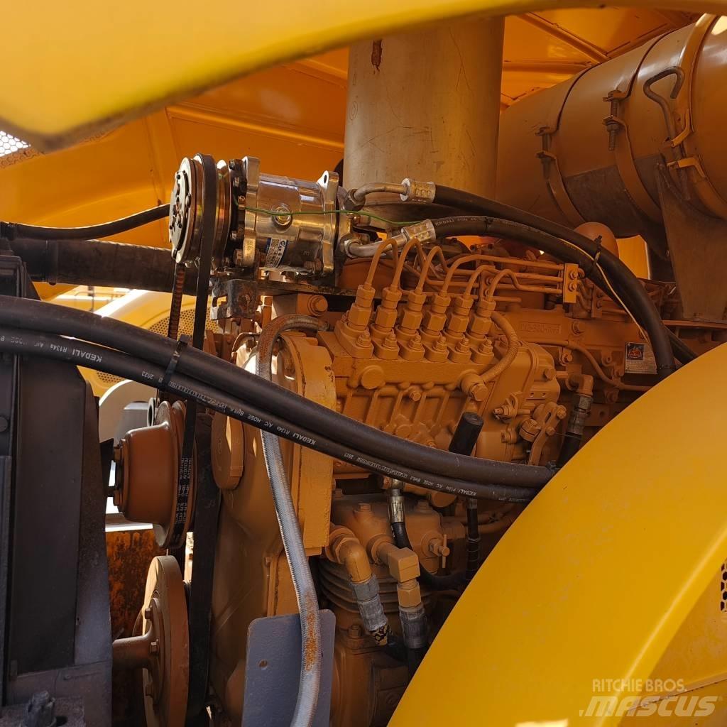 XCMG XS223J 振動ローラ