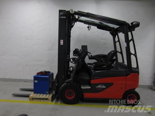 Linde E25R バッテリーフォークリフト