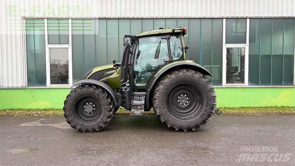 Valtra n155ea トラクター