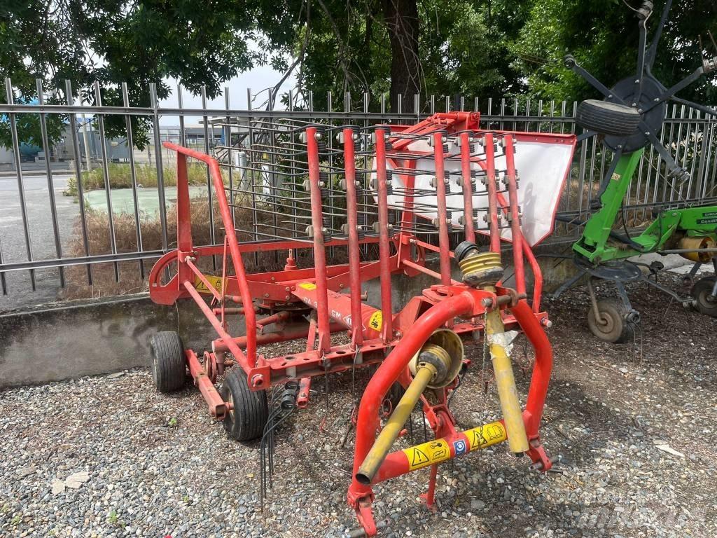 Kuhn GA 3201 G M テッダー・テッダーレーキ