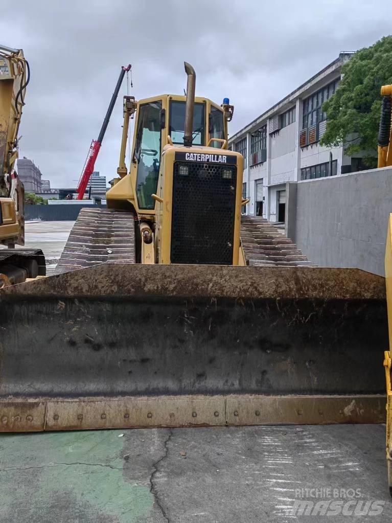 CAT D5N ブルドーザー