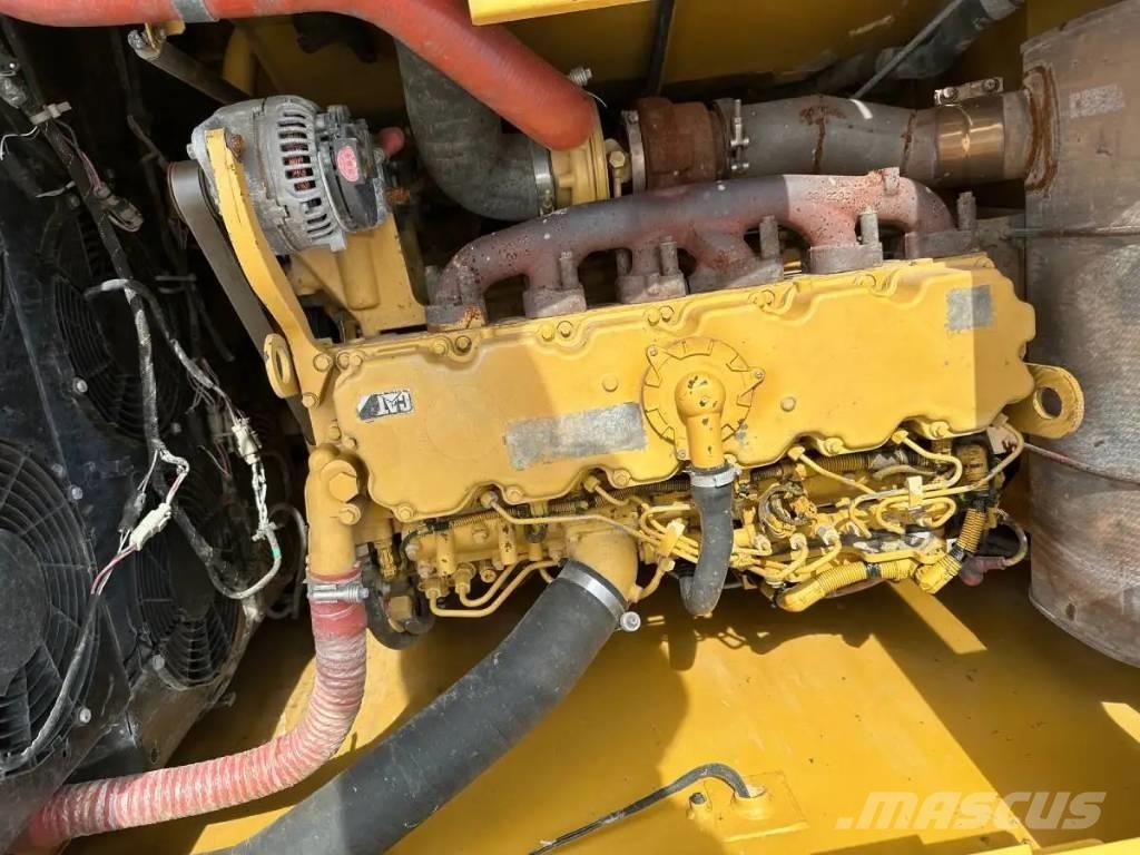 CAT 330GC 大型油圧ショベル12t以上（パワーショベル・ユンボ）