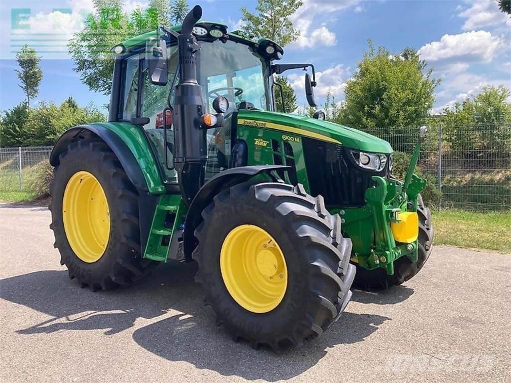 John Deere 6100m トラクター