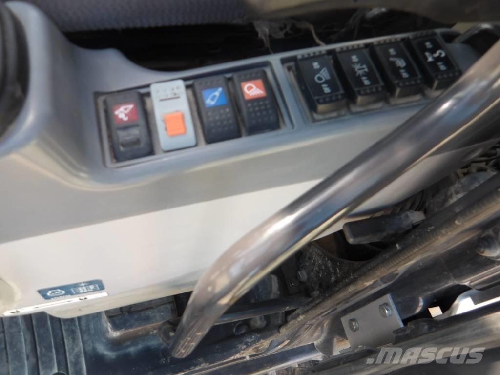 Hitachi ZX 250 LC-6 大型油圧ショベル12t以上（パワーショベル・ユンボ）
