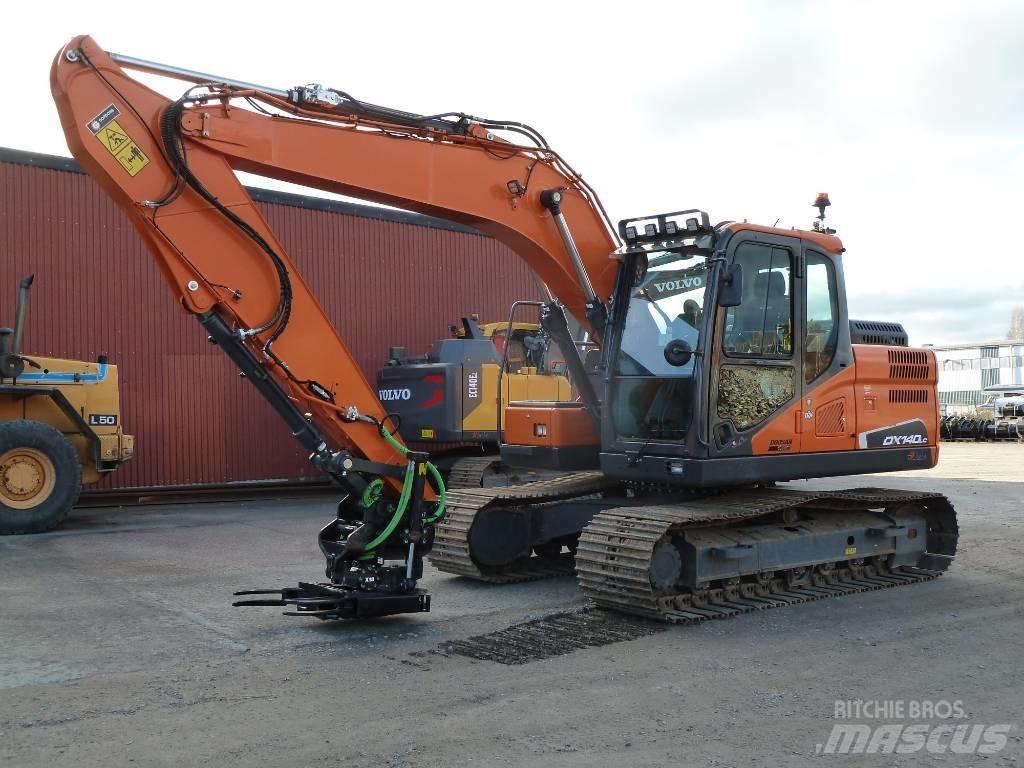 Doosan DX140LC-5 大型油圧ショベル12t以上（パワーショベル・ユンボ）