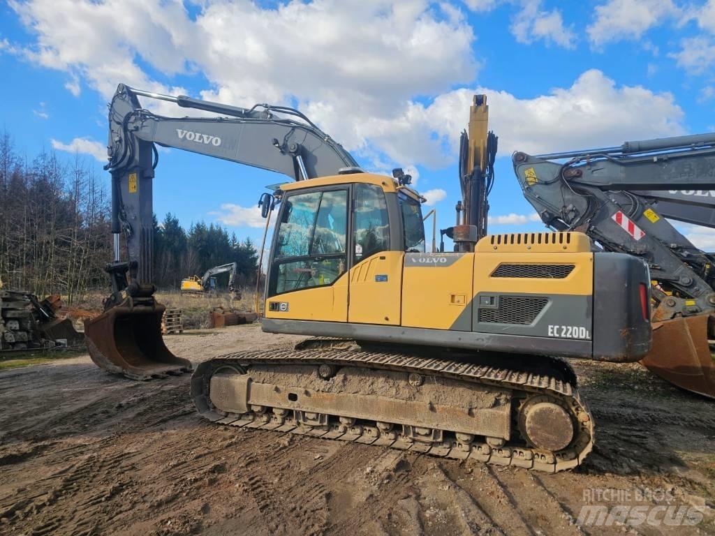 Volvo EC 220 DL 大型油圧ショベル12t以上（パワーショベル・ユンボ）
