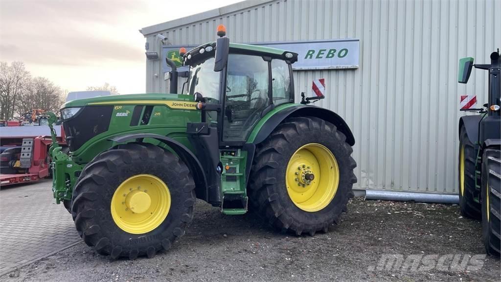 John Deere 6R215 トラクター