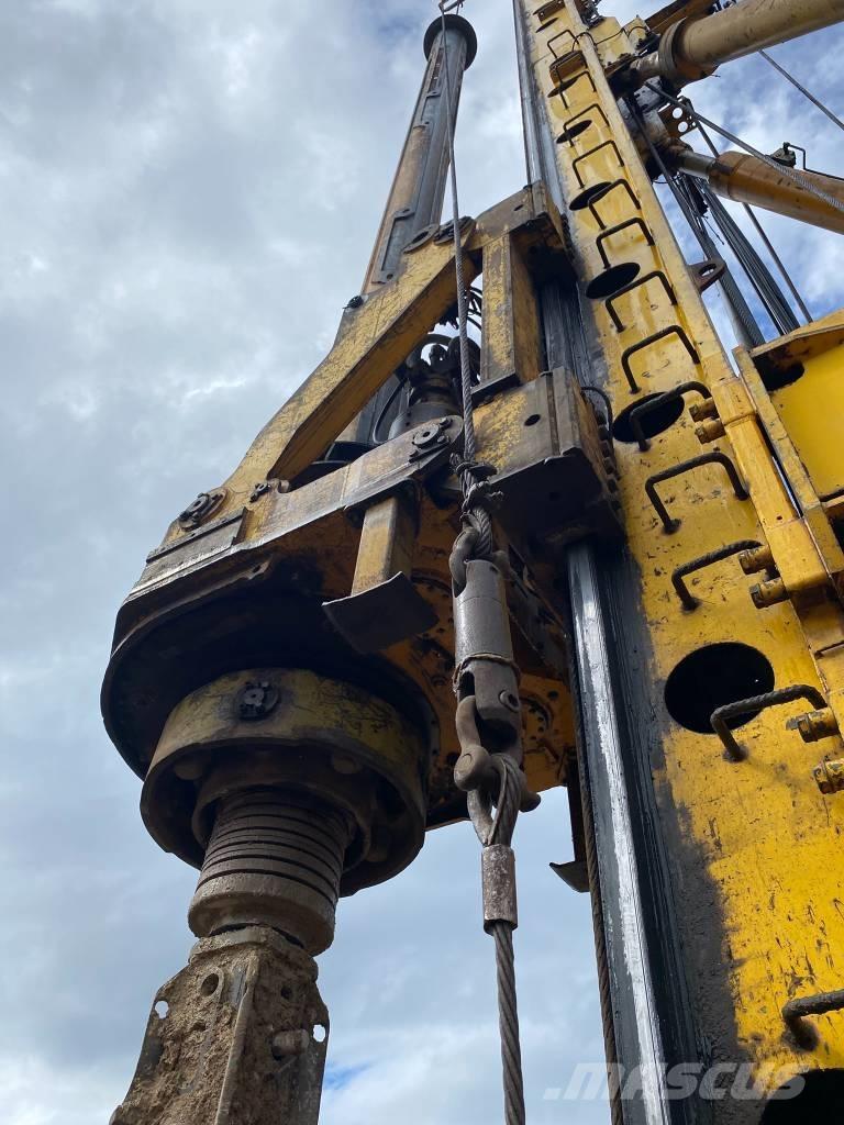 Bauer BG 36 クローラドリル