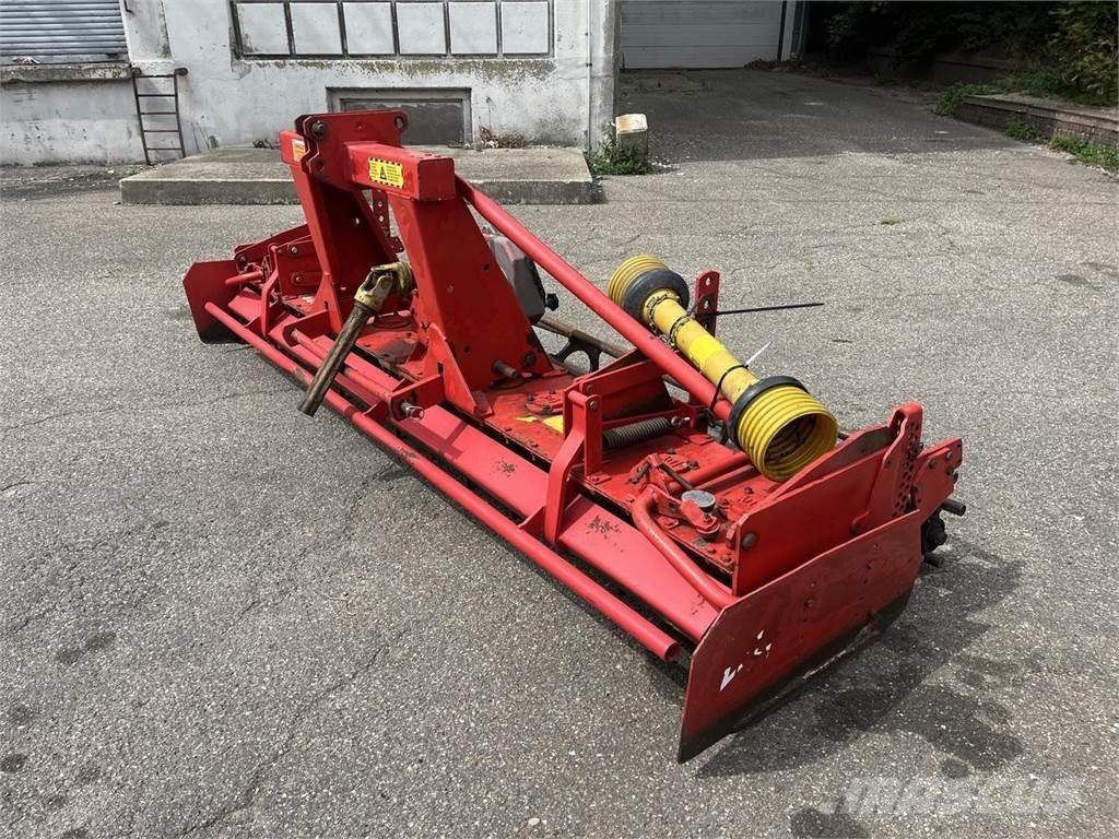 Lely 300-22 パワーハローとロータリーハロー