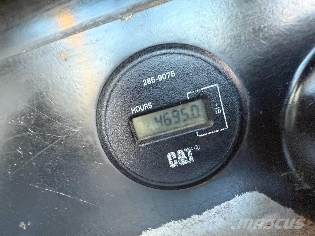 CAT 308 D CR 中型油圧ショベル 7ｔ-12ｔ（ユンボ・パワーショベル・バックホー）