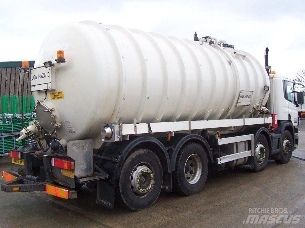 Scania P 380 コンバイン／バキュームトラック
