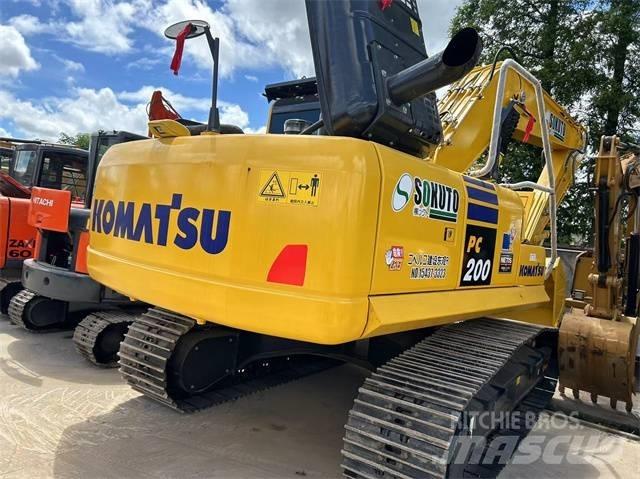 Komatsu PC 200-8 大型油圧ショベル12t以上（パワーショベル・ユンボ）