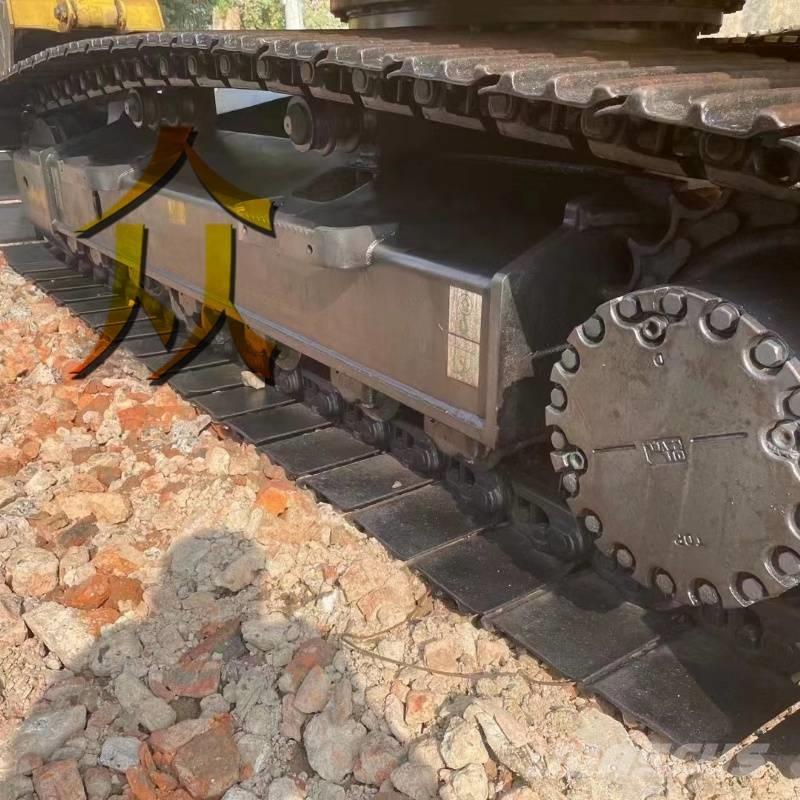 Komatsu PC 220 大型油圧ショベル12t以上（パワーショベル・ユンボ）