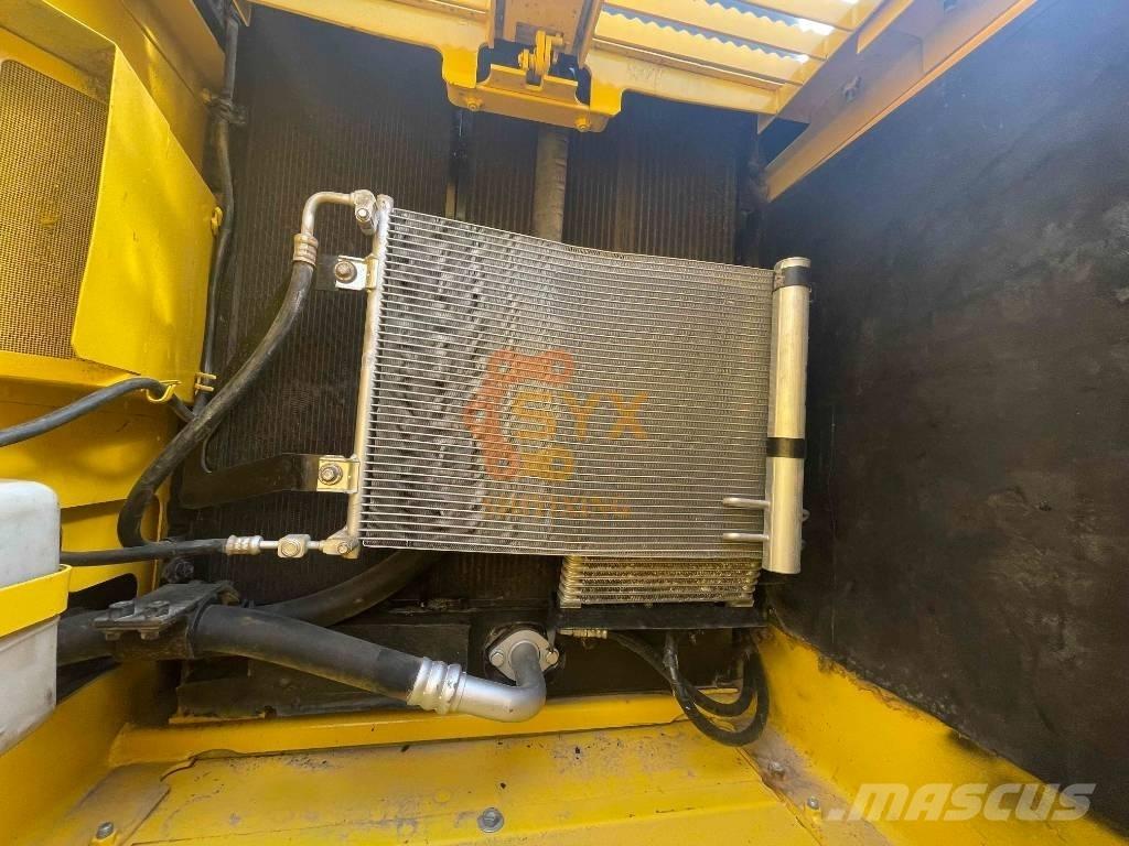 Komatsu PC 220 -8N1 大型油圧ショベル12t以上（パワーショベル・ユンボ）