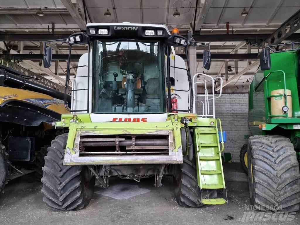CLAAS Lexion 550 コンバイン