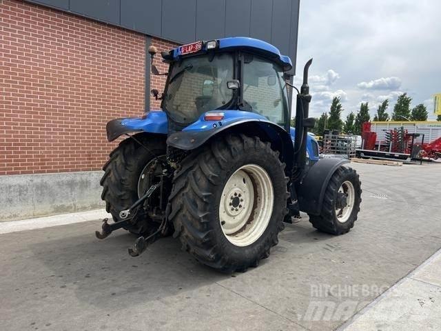 New Holland T6030 トラクター