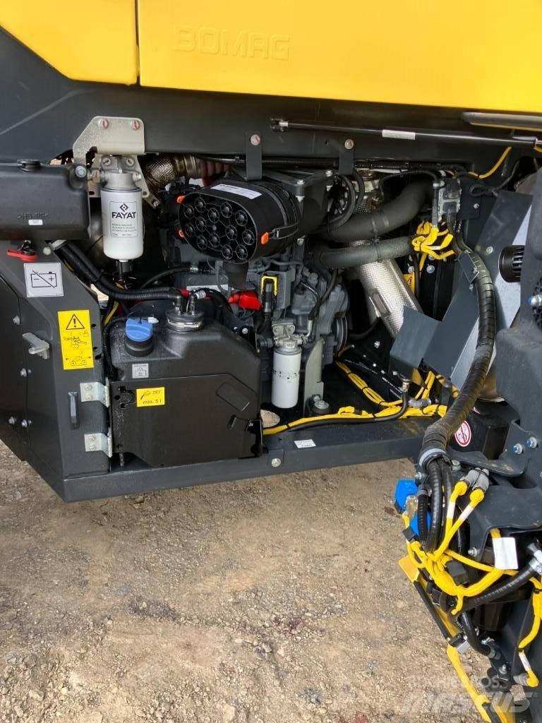 Bomag BW 174 APO-4v タンデムローラ