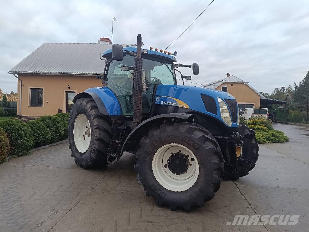 New Holland T 7050 トラクター