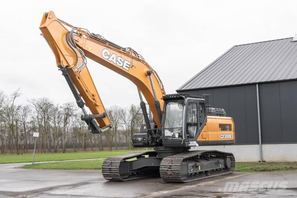 CASE CX 300 E 大型油圧ショベル12t以上（パワーショベル・ユンボ）