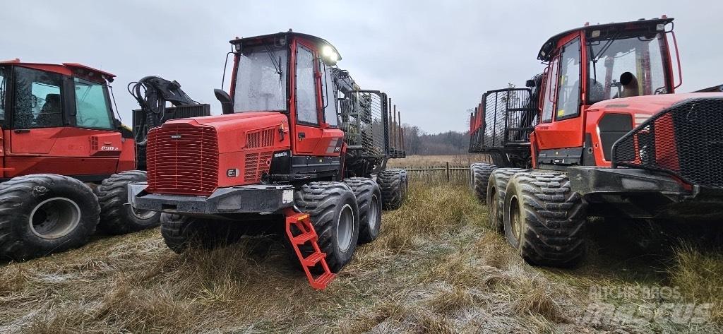 Komatsu 845 フォワーダー