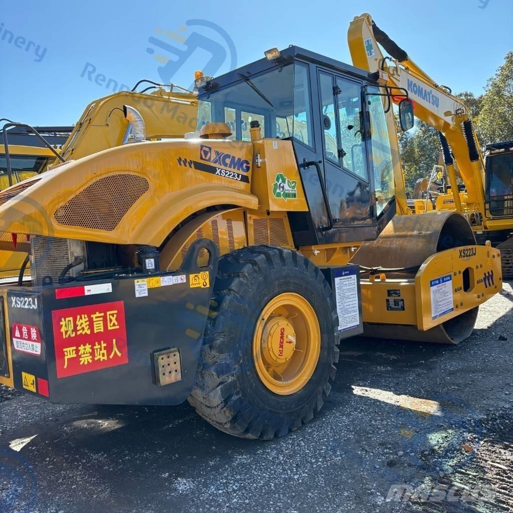 XCMG XS 223 J 振動ローラ