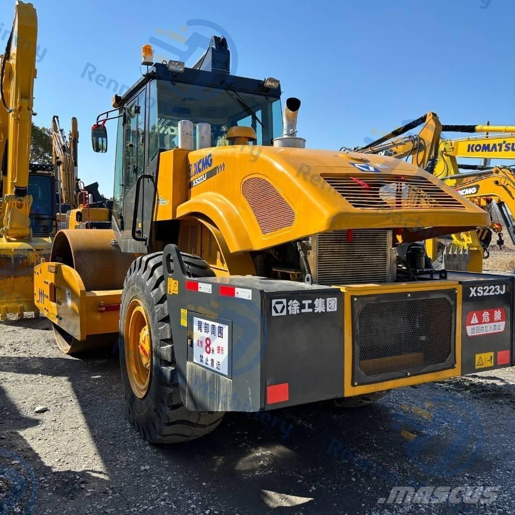 XCMG XS 223 J 振動ローラ