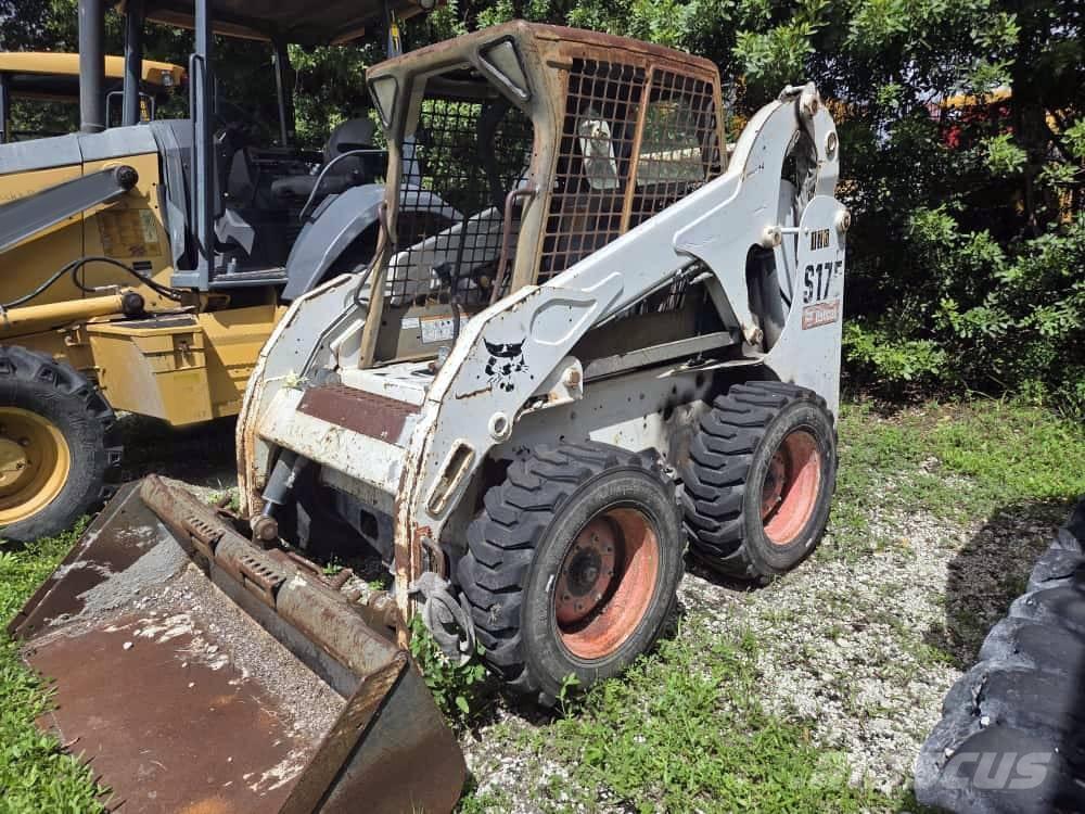 Bobcat S 175 スキッドステアローダー
