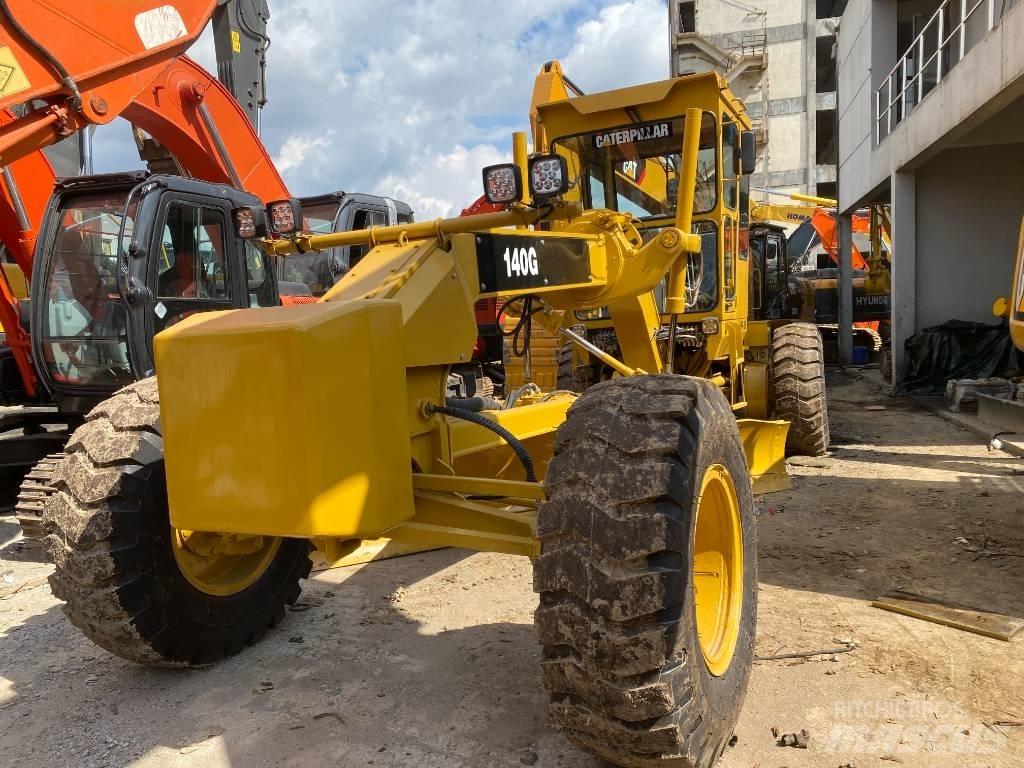 CAT 140 G モーターグレーダー