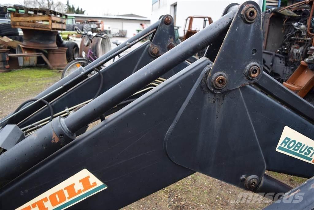 Stoll Robust F71 フロントローダーとディガー