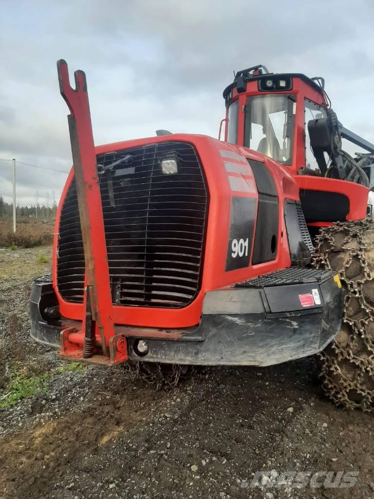 Komatsu 901 ハーベスター