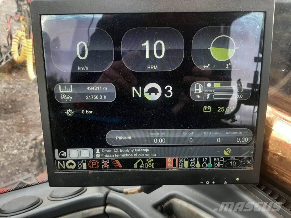 Komatsu 901 ハーベスター