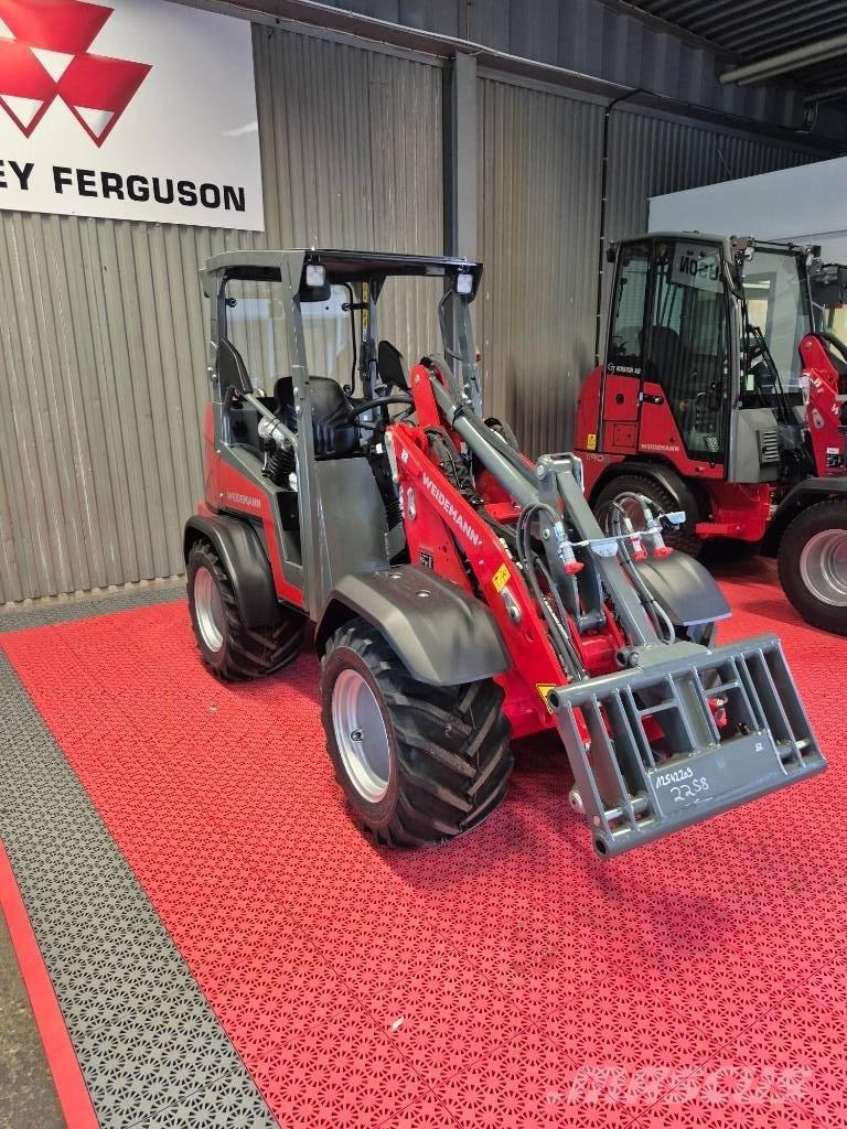 Weidemann 1260 LP 多目的ローダー