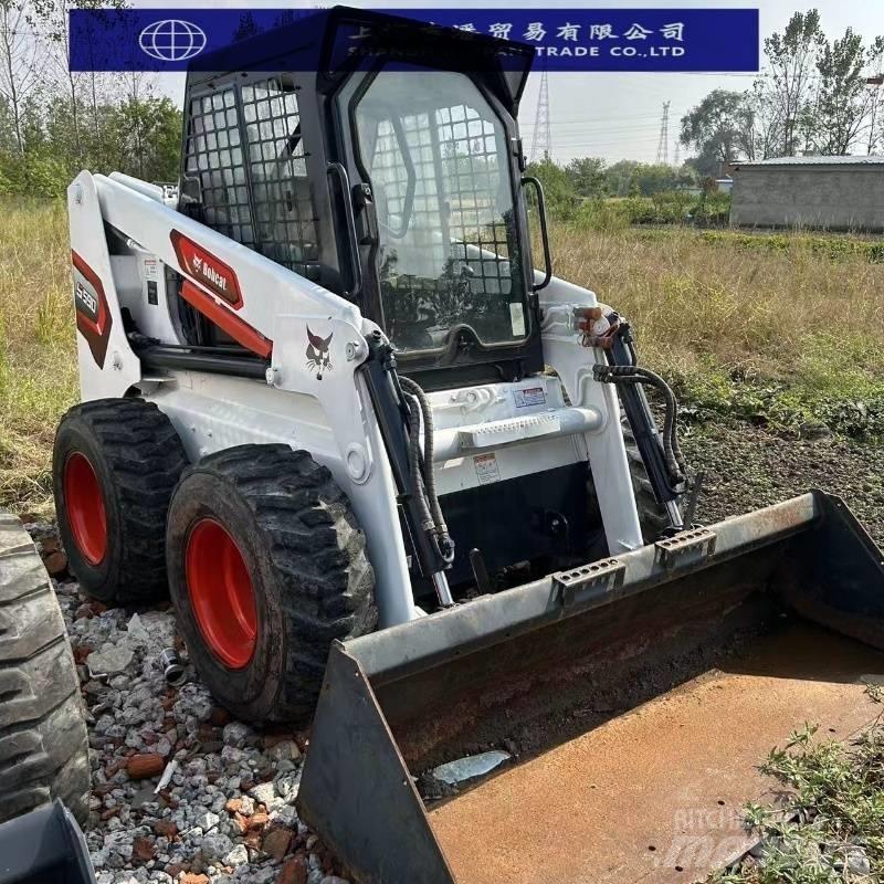 Bobcat S 590 スキッドステアローダー