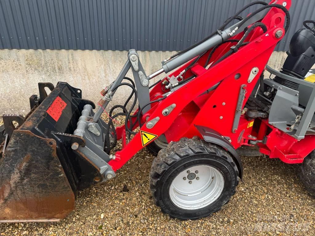 Weidemann 1140 ミニローダー
