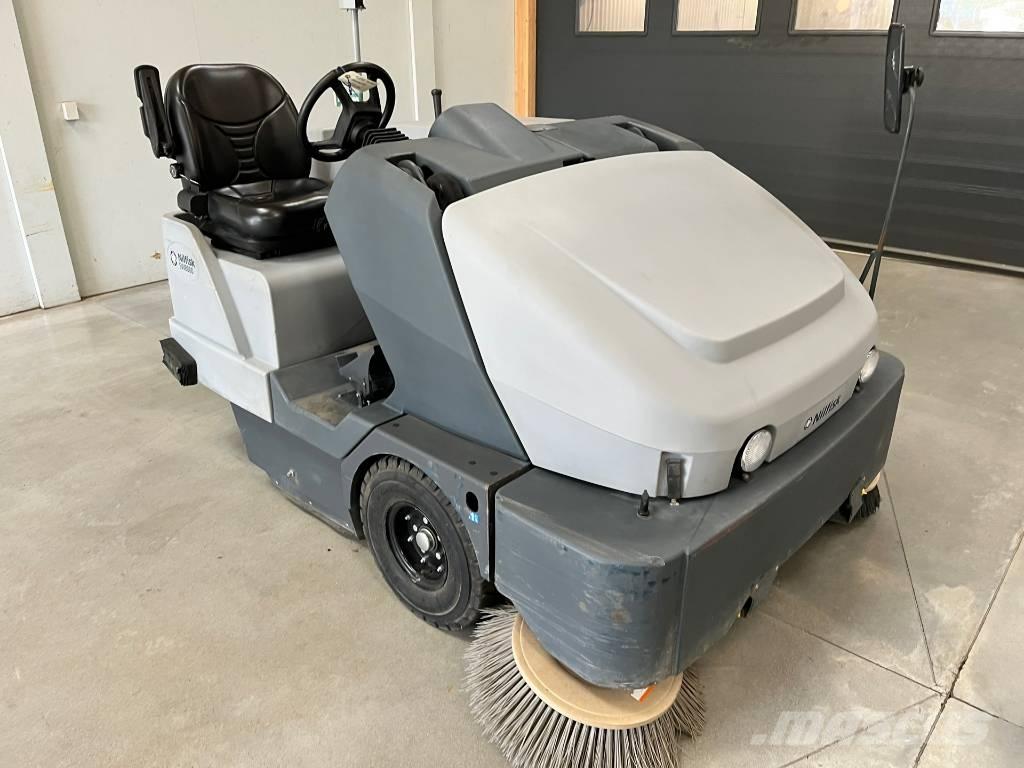 Nilfisk SW 8000 屋内用スイーパー