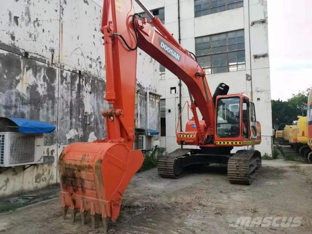 Doosan DH 220 LC-7 大型油圧ショベル12t以上（パワーショベル・ユンボ）
