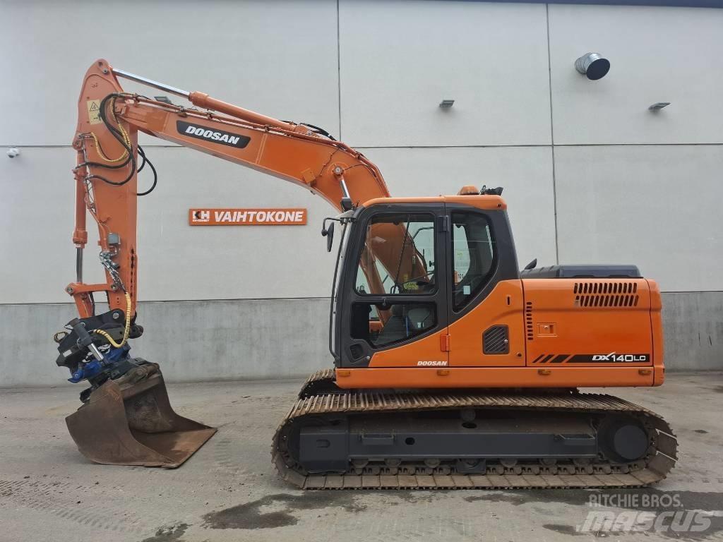 Doosan DX 140 LC 大型油圧ショベル12t以上（パワーショベル・ユンボ）