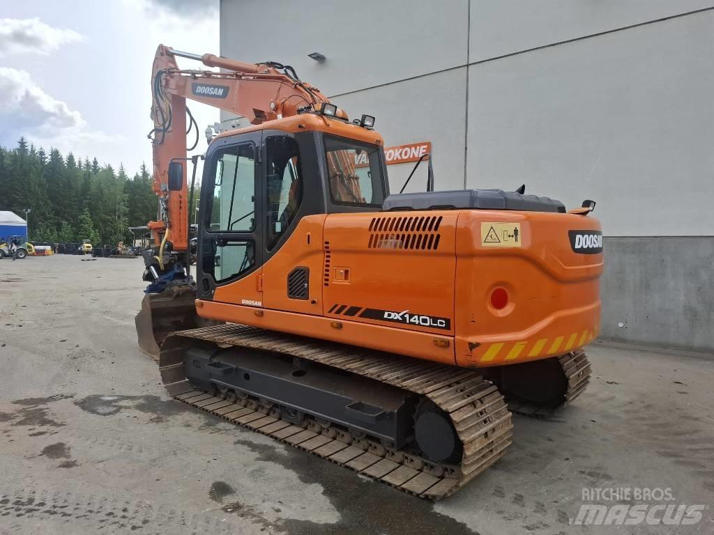 Doosan DX 140 LC 大型油圧ショベル12t以上（パワーショベル・ユンボ）