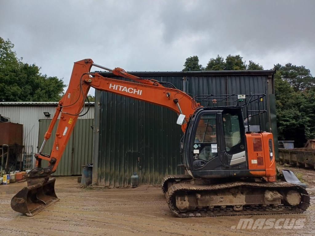 Hitachi ZX 135 US-6 大型油圧ショベル12t以上（パワーショベル・ユンボ）