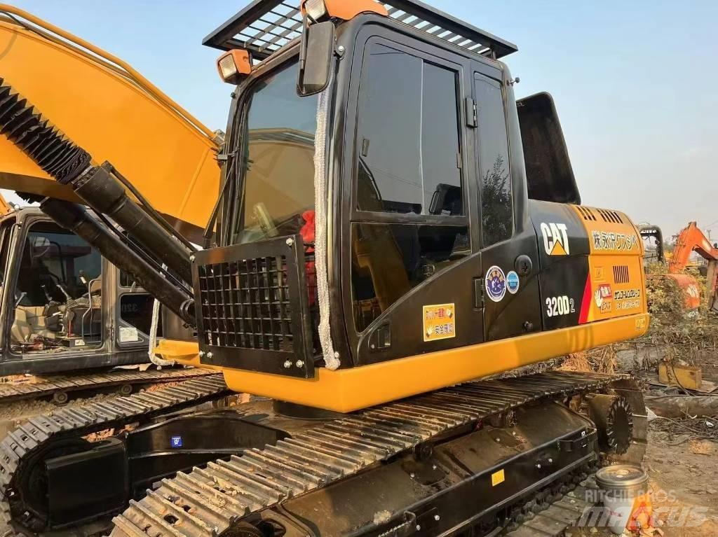 CAT 320 D 大型油圧ショベル12t以上（パワーショベル・ユンボ）