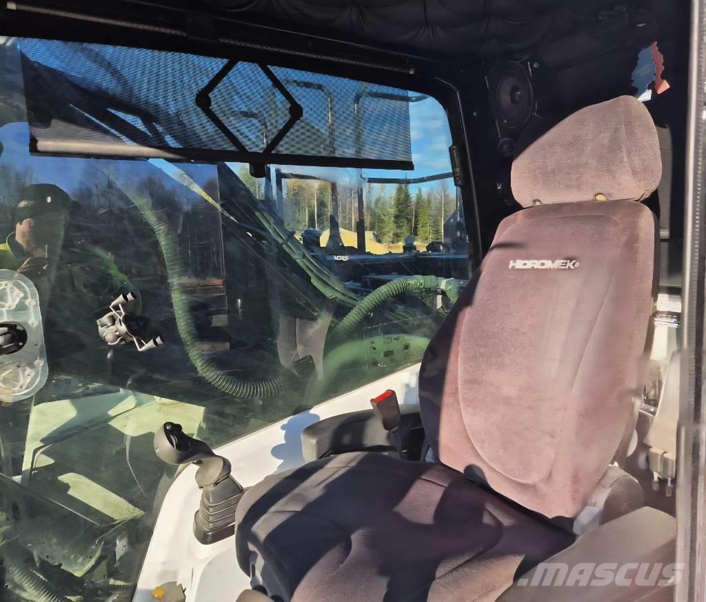 Hidromek HMK 300 LC 大型油圧ショベル12t以上（パワーショベル・ユンボ）