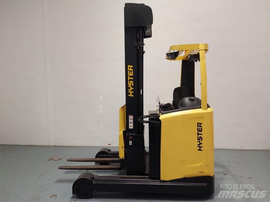 Hyster R 2 5 リーチフォークリフト