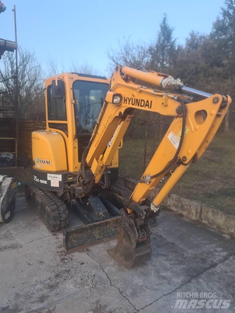 Hyundai R25Z-9 AK ミニ油圧ショベル 7t以下（ミニユンボ・ミニディガー）