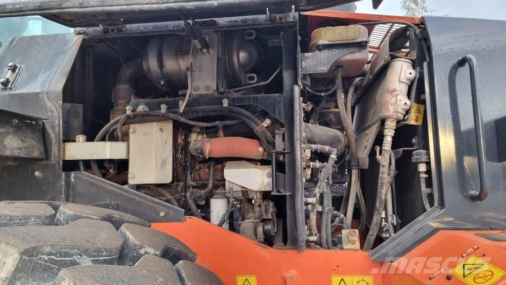 Hitachi ZW 220-6 ホイールローダー・タイヤショベル