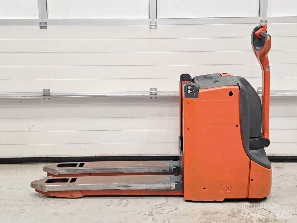 Linde T16L ローリフト
