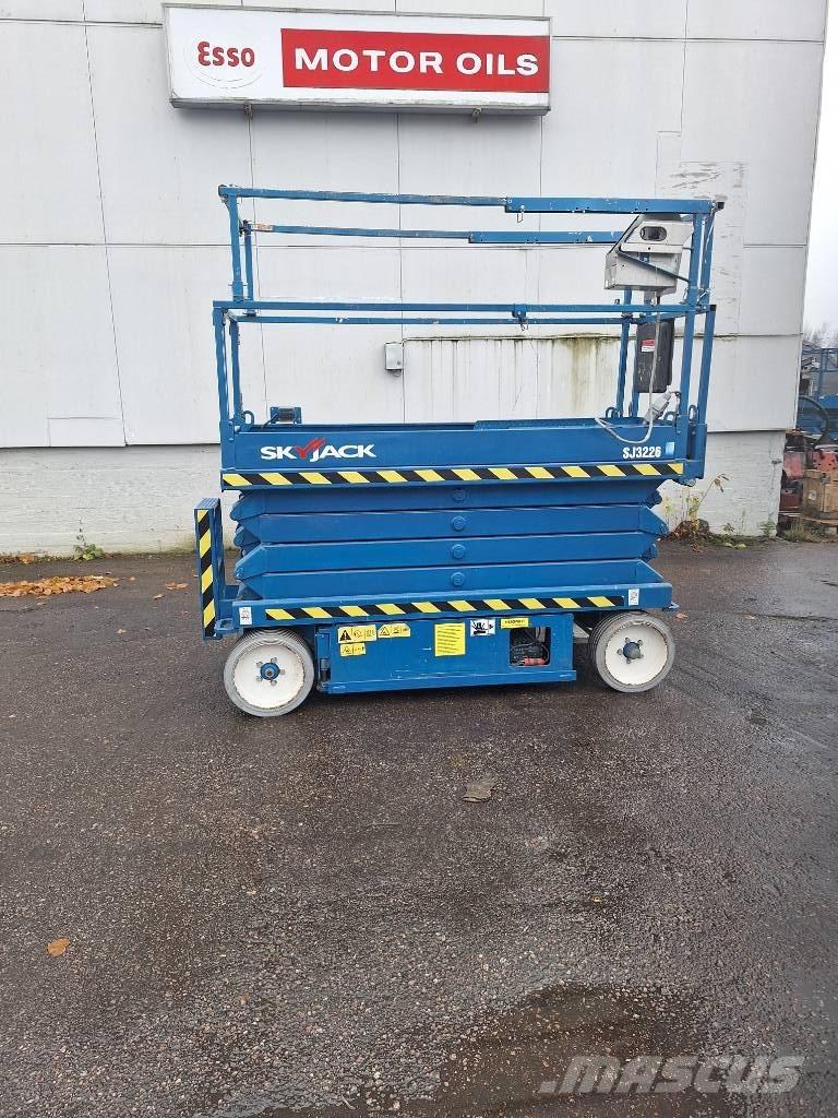 SkyJack SJ 3226 シザースリフト