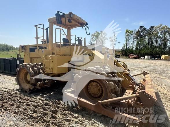 CAT 815B 振動ローラ