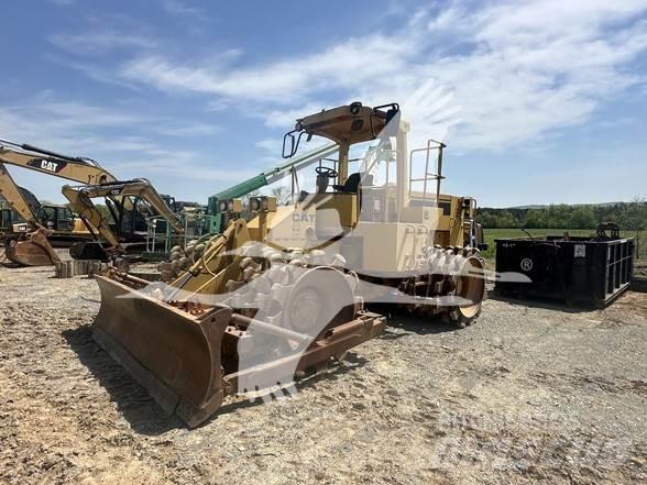 CAT 815B 振動ローラ