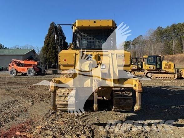 CAT D6T XL ブルドーザー